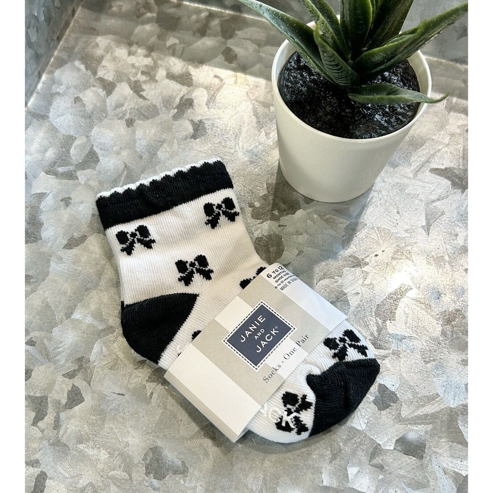 Janie and Jack‎ Baby Girls 6-12 Months Bow Print Scalloped Ankle Socks in White